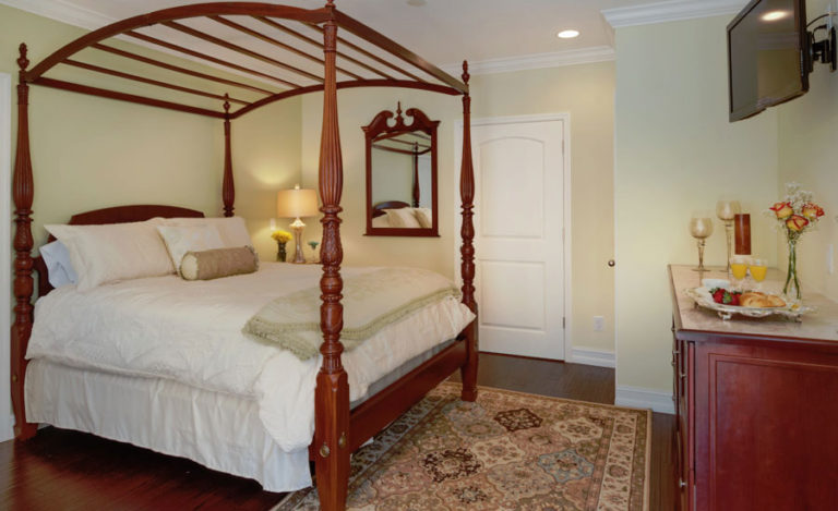 Gallery — SeaGlass Inn Bed & Breakfast — Melbourne Beach, Florida